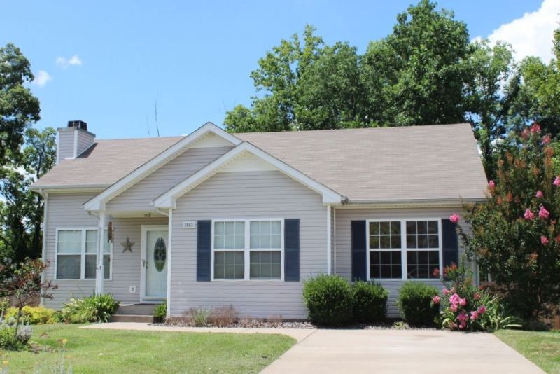 Apple Grove home in Clarksville