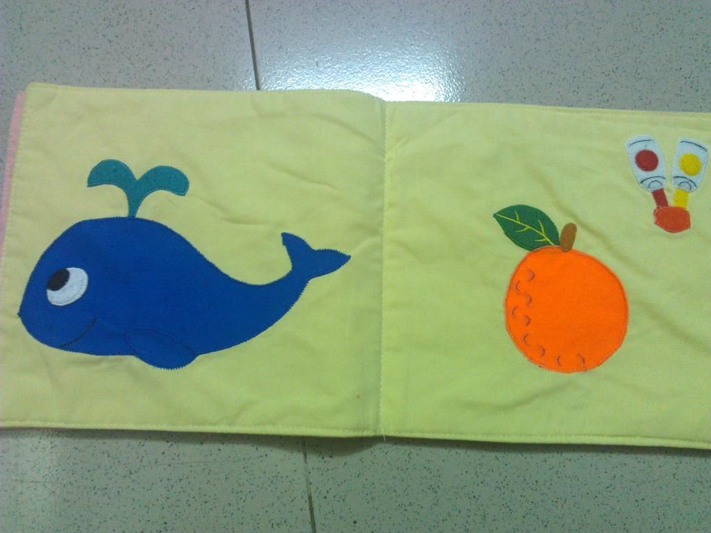 sách vải.ba lô gấu bông.rối tay cho các bé.hàng thùng Anh,Nhật,Hàn còn rất rất mới.