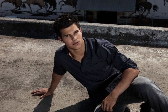 photo TaylorLautner83_zps74411d2c.jpg
