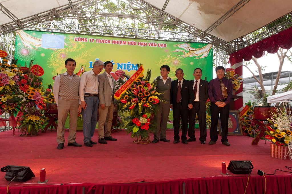 ky-niem-20-nam-thanh-lap-cong-ty-tnhh-van-dao ky-niem-20-nam-thanh-lap-cong-ty-tnhh-van-dao