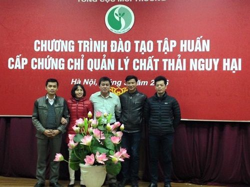 Cong-ty-Van-Dao-tham-gia-khoa-tap-huan-quan-ly-CTNH Cong-ty-Van-Dao-tham-gia-khoa-tap-huan-quan-ly-CTNH