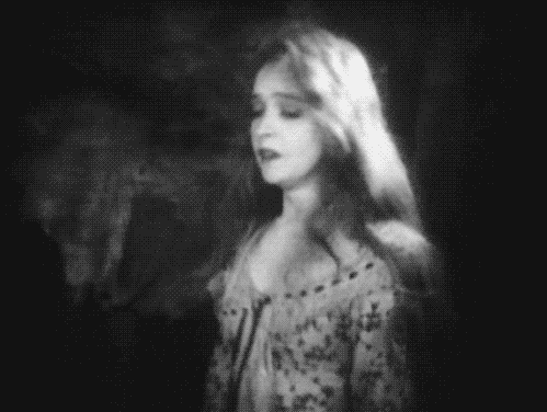 photo cryinn_zpsc07e61cd.gif